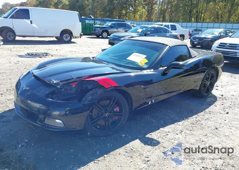 2007 Chevrolet Corvette z USA, uszkodzony, nr VIN 1G1YY36U575133043